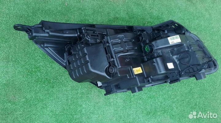 Фара Kia Sorento 3 рестайлинг