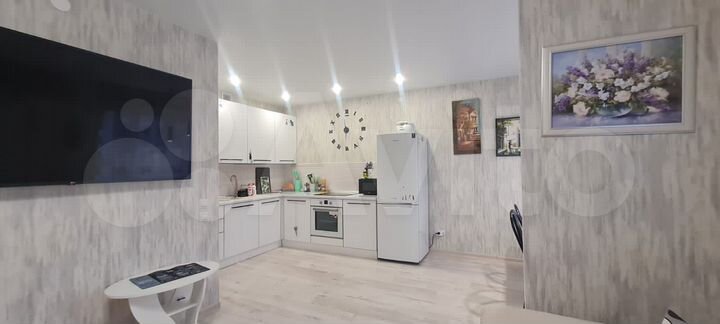 2-к. квартира, 52 м², 7/10 эт.