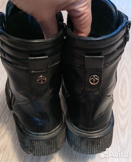 Ботинки демисезонные для девочки 35