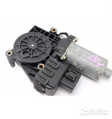 Моторчик стеклоподъемника передний правыйауди а6