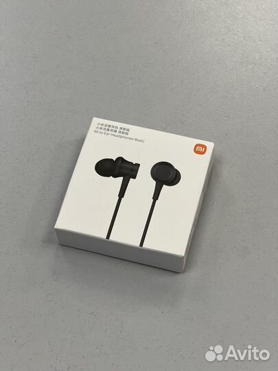 Наушники Xiaomi Mi in-Ear Headphones Basic