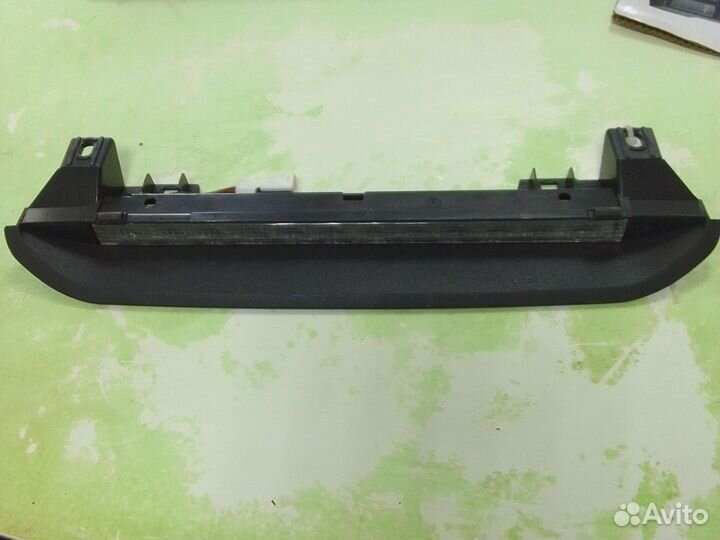 Стоп-сигнал Nissan Almera N16 хетчбэк QG15DE 2000