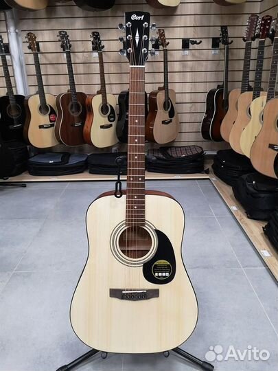 Акустическая гитара Cort AD810-OP