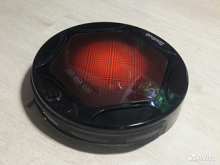 Робот-пылесос Xrobot D7