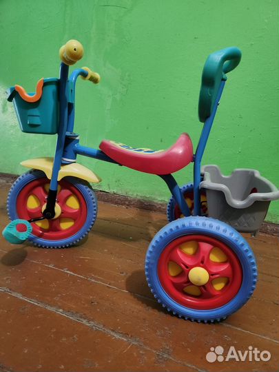Детский трехколесный велосипед бу