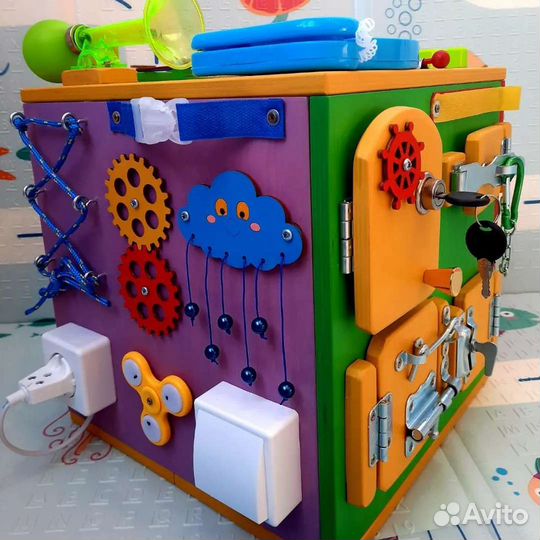 Бизиборды и бизикубы