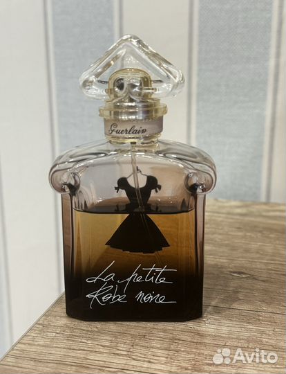 Духи Guerlain La Petite Robe Noir