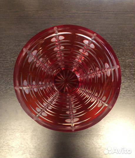 Большая хрустальная ваза рубин