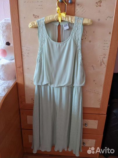 Платье вечернее с открытой спиной