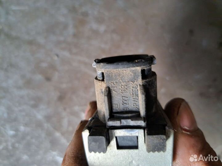 Накладка ручки передний правый Opel Vectra