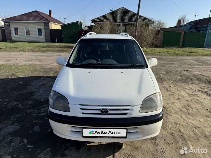 Toyota Raum 1.5 AT, 1998, 256 000 км