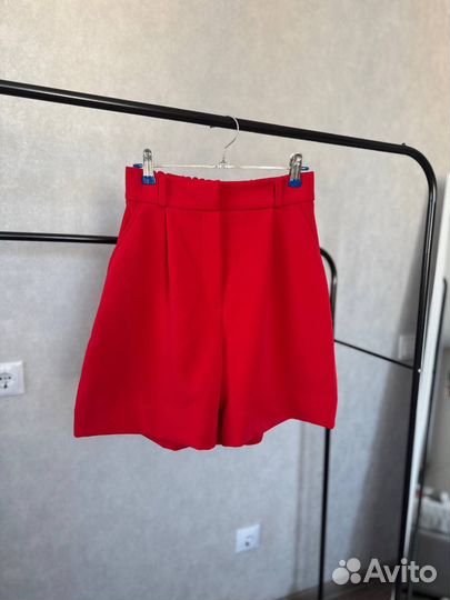 Шорты классические женские