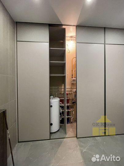 Угловой шкаф