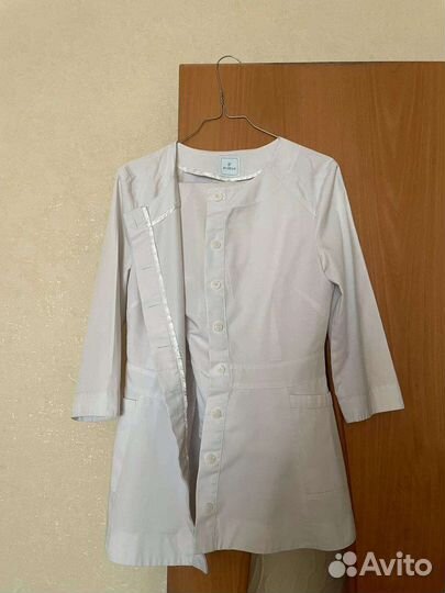 Медицинский костюм женский