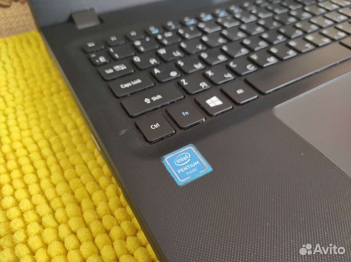 Отличный ноут Acer Pentium 3805 + 920m + 6Gb + SSD