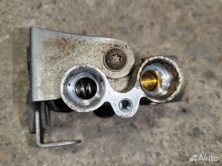 Термостат Volkswagen Amarok рест. 2018 2H0317027