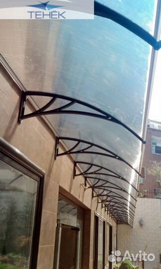 Козырек над дверью