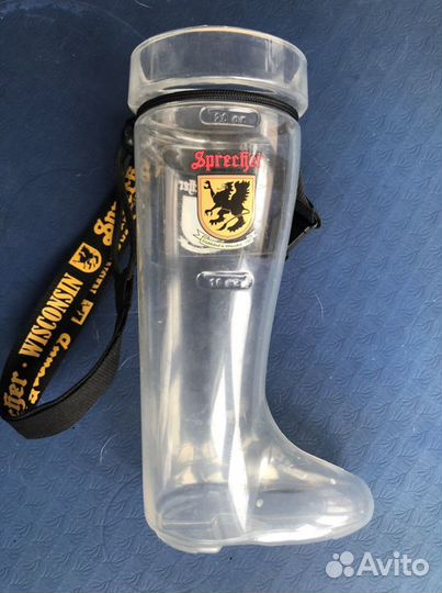 Пластмассовый пивной бокал-сапог, США