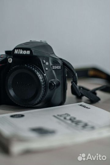 Зеркальный фотоаппарат Nikon D3400