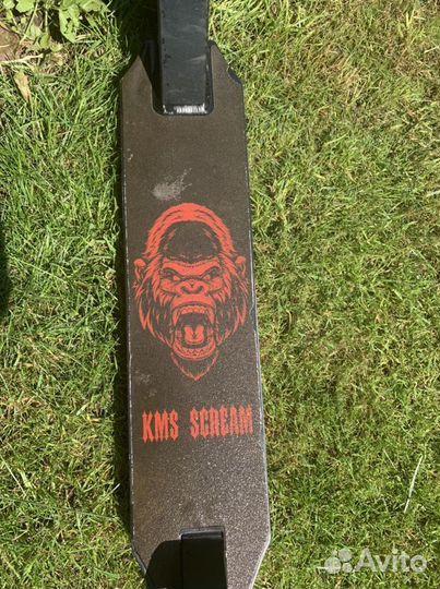 Трюковой самокат KMS scream