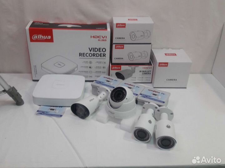 4 камеры видеонаблюдения 4Мп регистратор Dahua