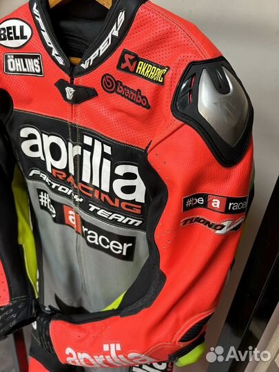 Цельный мотокомбенкзон Aprilia Racing Team