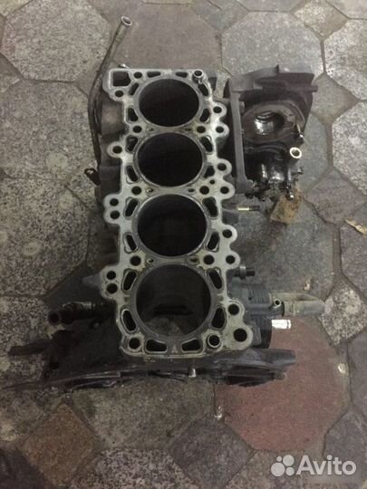 Блок двигателя Nissan X-Trail T30