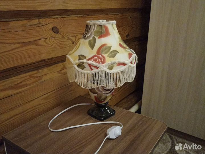 Лампа настольная, прикроватная