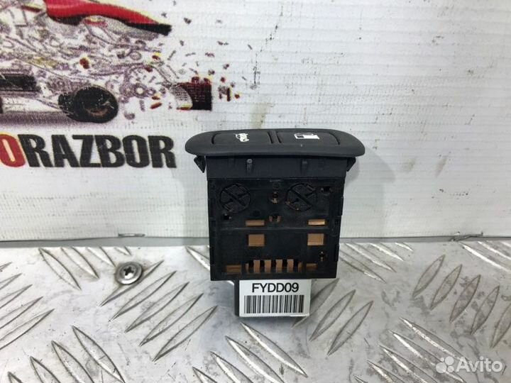 Кнопка открывания багажника Kia Sorento 1 2006