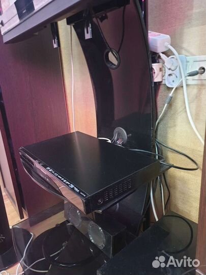 Стойка под телевизор и аппаратуру