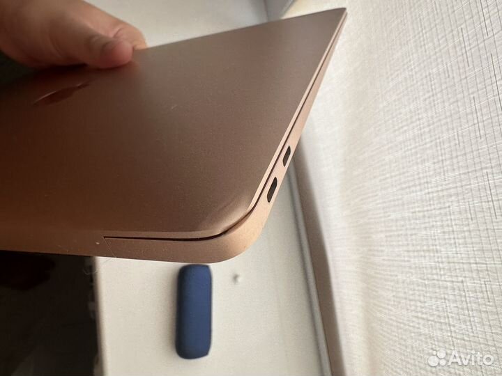 Macbook air m1 16 256