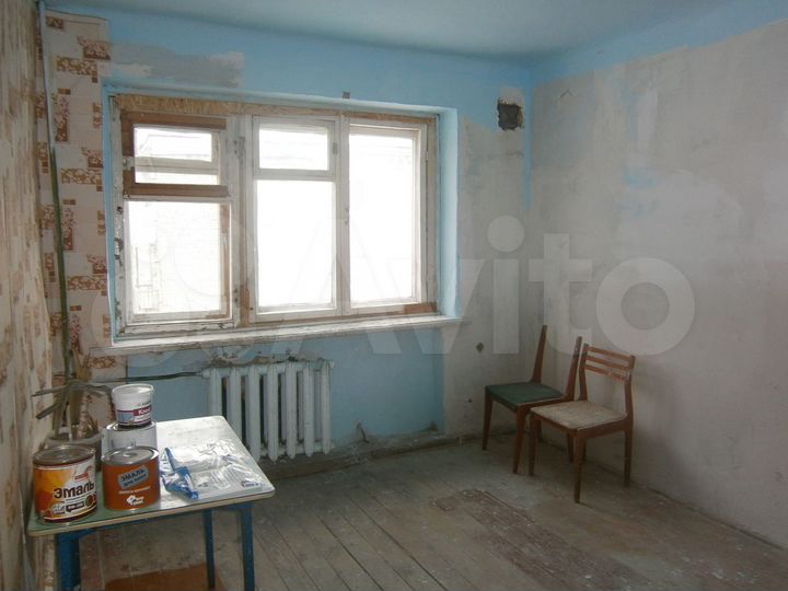 Комната 10 м² в 6-к., 2/4 эт.