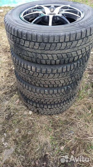 R15 Dunlop SP Winter Ice 01 195/65, PCD 5x100 DIA 55