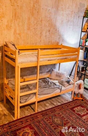Двухъярусная кровать