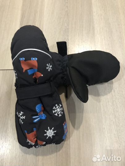 Варежки и перчатки Lassie, новые