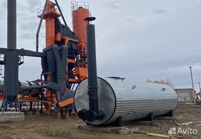 Битумная ёмкость с жаровой трубой и горелкой