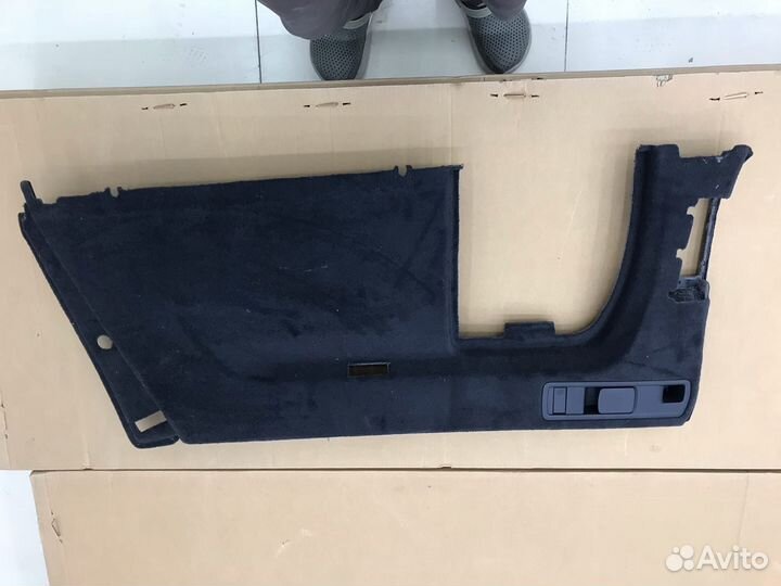 Обшивка багажника X7 (левая)
