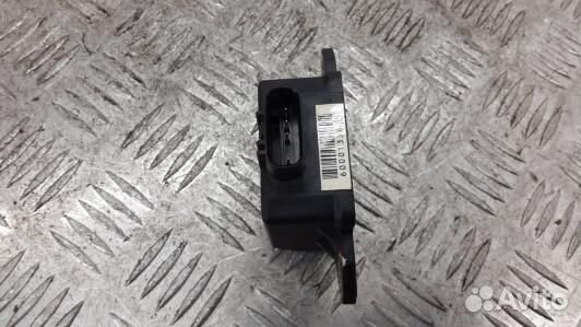 Блок управления subaru tribeca B9 (83F06NC06)