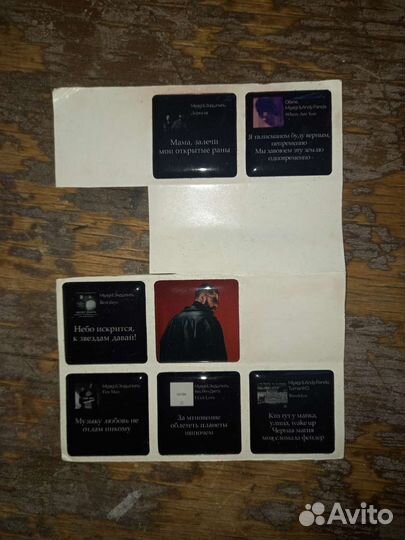 Наклейки на чехол