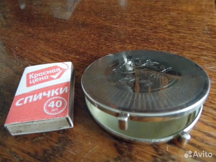 Серебряное зеркальце