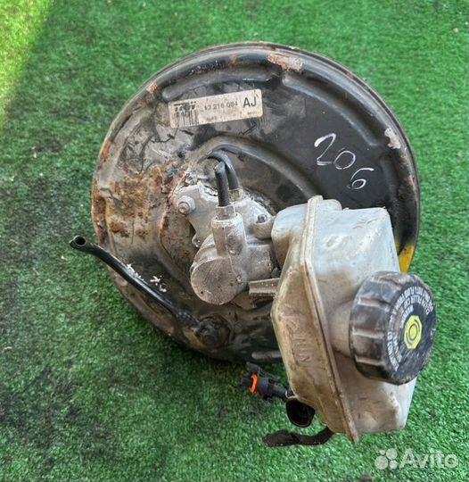 Вакуумный усилитель тормозов Opel Astra 1.3 2009