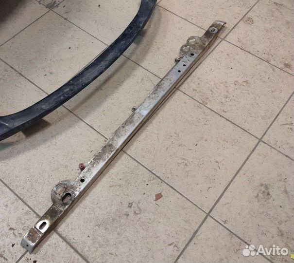 Планка радиатора Corsa D