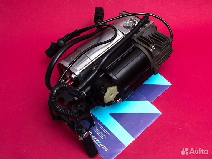 Компрессор пневмоподвески VAG Touareg GP/Cayenne l
