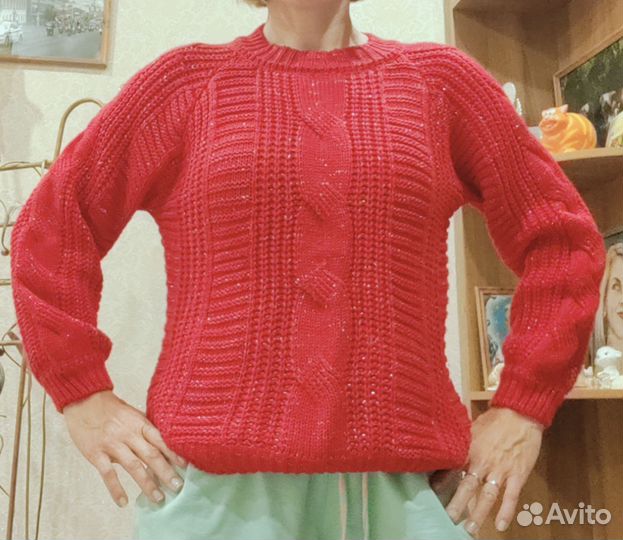 Свитер женский