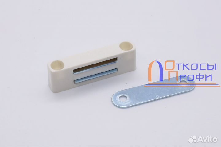 Держатель мс магнитный белый