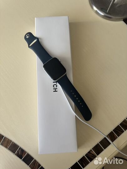 Продаю часы Apple Watch SE 44mm