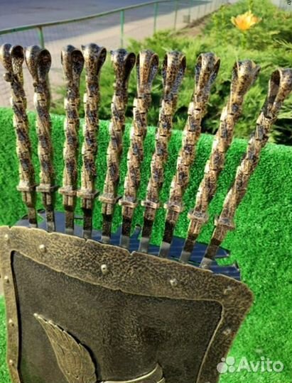 Щит подарочный/ подставка под шампуры