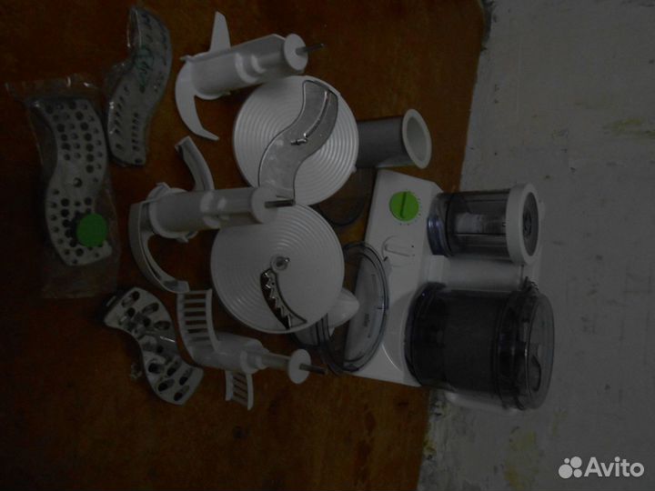 Кухонный комбайн 