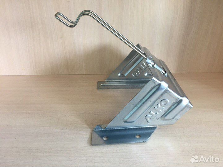 Кронштейн для упора прицепа, Тип UK 46 оцинкованн