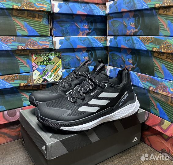 Непромокаемые кроссовки Adidas Terrex Free Hiker